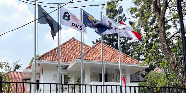 Sore Ini, Anies Umumkan Jajaran Pelatih Timnas Amin