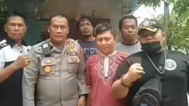 Ⓒ Hak cipta foto di atas dikembalikan sesungguhnya kepada pemilik foto Ⓒ Hak cipta foto di atas dikembalikan sesungguhnya kepada pemilik foto