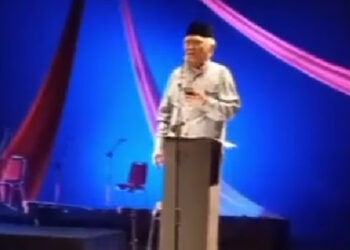 Viral Video Gus Mus Baca Puisi: Ada Republik Rasa Kerajaan
