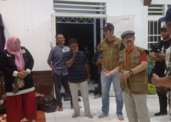 Pj Bupati Aceh Tamiang Tinjau Posko Pengungsian Banjir di Gedung Nasional