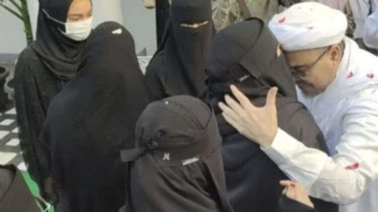 Istri Habib Rizieq Shihab Meninggal Dunia. FOTO/Net. Ⓒ Hak cipta foto di atas dikembalikan sesungguhnya kepada pemilik foto