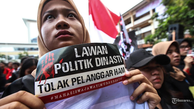 Ⓒ Hak cipta foto di atas dikembalikan sesungguhnya kepada pemilik foto Ⓒ Hak cipta foto di atas dikembalikan sesungguhnya kepada pemilik foto