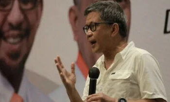 Rocky Gerung sebut PDIP Harus Akui Partainya Diuntungkan dari Sikap Aparat di Pemilu Lalu