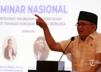 Ruhut Sitompul Soroti Pernyataan Anies Baswedan Soal Ordal: Hanya Pintar Nunjuk Hidung Orang Lain