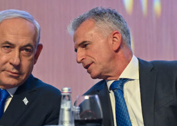 Si Penjahat Perang Benjamin Netanyahu sedang berbicara. Benjamin Netanyahu sengaja mengalihkan situasi agar perang jangan berakhir dan sengaja membiarkan 137 sandera tak perlu bibebaskan. FOTO/AFP. Ⓒ Hak cipta foto di atas dikembalikan sesungguhnya kepada pemilik foto