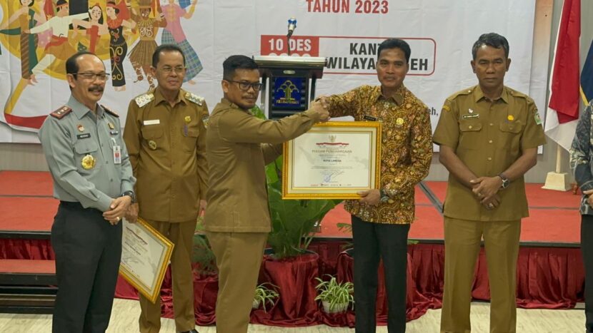 Ⓒ Hak cipta foto di atas dikembalikan sesungguhnya kepada pemilik foto