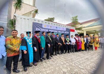 Menteri Koperasi Bersama Rektor USK Lepas Ekspor Nilam ke Perancis