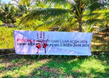 Spanduk Tolak Pj Bupati dari Luar Aceh Jaya Bertebaran