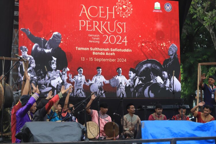 Ⓒ Hak cipta foto di atas dikembalikan sesungguhnya kepada pemilik foto Ⓒ Hak cipta foto di atas dikembalikan sesungguhnya kepada pemilik foto