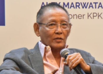 Opini dari Romli Atmasamita yang berjudul "Janganlah Gunakan Hukum untuk Kezaliman", Romli Atmasamita adalah Guru Besar Guru Besar Ilmu Hukum Universitas Padjadjaran. FOTO/Net. Ⓒ Hak cipta foto di atas dikembalikan sesungguhnya kepada pemilik foto