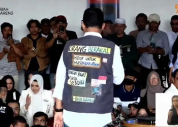 Kampanye di Sumbar, Anies Kenakan Rompi Bertulis Kutipan Buya Hamka