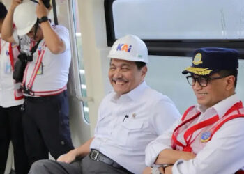 Luhut Sebut Pajak Motor Bensin Dinaikkan untuk Subsidi LRT dan Kereta Cepat