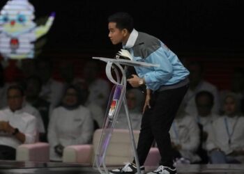 Pengamat: Dalam Debat Terakhir Gibran Sangat Memalukan, Kelihatan Masih Sangat Mentah!