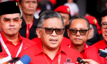 Soal Mahfud MD Diejek Gibran dalam Debat, PDIP: Tak Beretika, Memancing Emosi