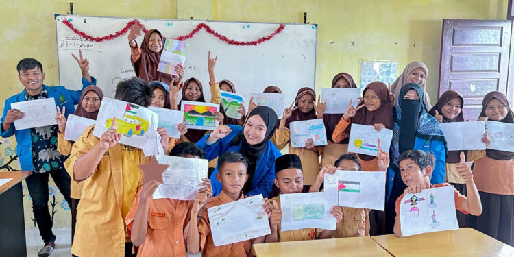 Ⓒ Hak cipta foto di atas dikembalikan sesungguhnya kepada sang pemilik foto Ⓒ Hak cipta foto di atas dikembalikan sesungguhnya kepada pemilik foto