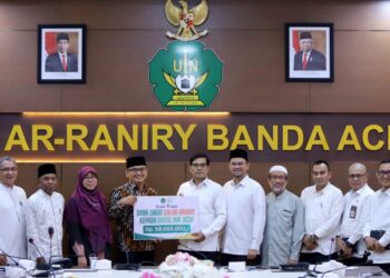 UIN Ar-Raniry Serahkan Dana Zakat Rp50 Juta ke BMA