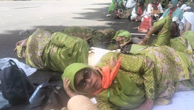 Ⓒ Hak cipta foto di atas dikembalikan sesungguhnya kepada pemilik foto Ⓒ Hak cipta foto di atas dikembalikan sesungguhnya kepada pemilik foto