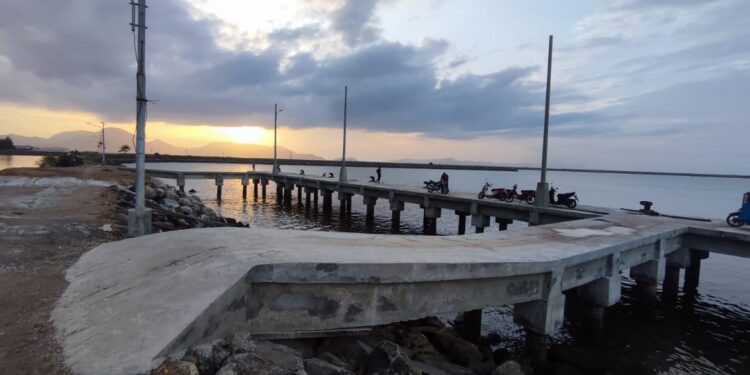 Ⓒ Hak cipta foto di atas dikembalikan sesungguhnya kepada sang pemilik foto Ⓒ Hak cipta foto di atas dikembalikan sesungguhnya kepada pemilik foto