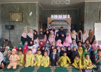 Memperingati Maulid Nabi Muhammad SAW, Yayasan Kesejahteraan Masyarakat Aceh (Panti Asuhan dan TK dan Madrasah Ar Rasyid Yakesma) menggelar Ceramah dan Do'a dengan tema "Semangat Maulid dalam Lantunan Do'a untuk Palestina". FOTO/Dok. Yakesma untuk Harian Aceh Indonesia. Ⓒ Hak cipta foto di atas dikembalikan sesungguhnya kepada pemilik foto