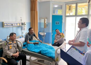 Kapolda Aceh Besuk Dirbinmas di RSUZA