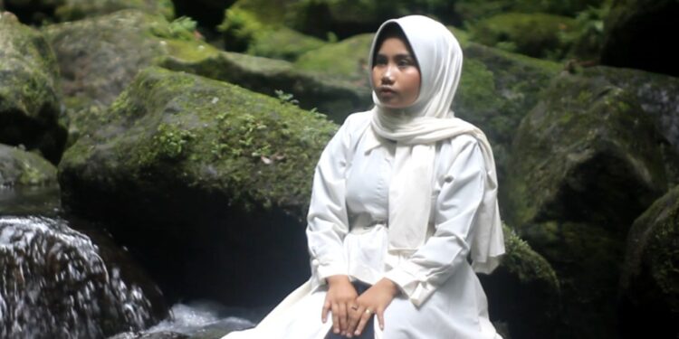 Ⓒ Hak cipta foto di atas dikembalikan sesungguhnya kepada sang pemilik foto Ⓒ Hak cipta foto di atas dikembalikan sesungguhnya kepada pemilik foto