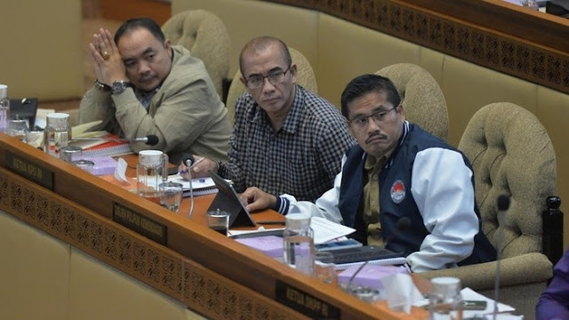Ⓒ Hak cipta foto di atas dikembalikan sesungguhnya kepada pemilik foto Ⓒ Hak cipta foto di atas dikembalikan sesungguhnya kepada pemilik foto