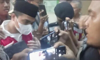 Mantan Kepala Satuan Narkoba (Kasat Narkoba) Polres Lampung Selatan Andres GUstami divonis hukuman mati dalam perkara peredaran narkotika jaringan Fredy Pratama. FOTO/Tangkapan Layar. Ⓒ Hak cipta foto di atas dikembalikan sesungguhnya kepada pemilik foto