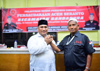 Ketua Umum Persaudaraan Aceh Seranto H. Akhyar Kamil, SH Bersama Nurdin Ben Dagang Ketua DPC Persaudaraan Aceh Seranto Gandapura. FOTO/Dok. PAS. Ⓒ Hak cipta foto di atas dikembalikan sesungguhnya kepada pemilik foto