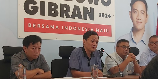 Ⓒ Hak cipta foto di atas dikembalikan sesungguhnya kepada pemilik foto Ⓒ Hak cipta foto di atas dikembalikan sesungguhnya kepada pemilik foto