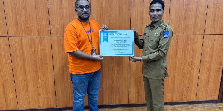 Ⓒ Hak cipta foto di atas dikembalikan sesungguhnya kepada sang pemilik foto Ⓒ Hak cipta foto di atas dikembalikan sesungguhnya kepada pemilik foto