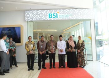 Ketua TP PKK Aceh Hadiri Soft Opening Gedung Landmark BSI