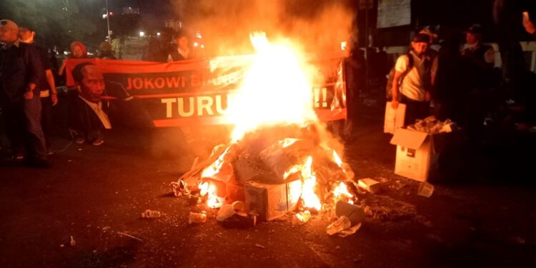 Ⓒ Hak cipta foto di atas dikembalikan sesungguhnya kepada pemilik foto