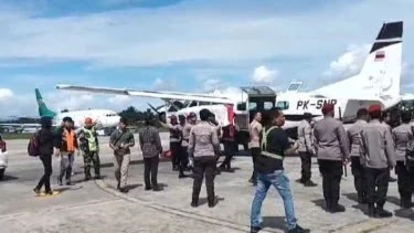 Ⓒ Hak cipta foto di atas dikembalikan sesungguhnya kepada sang pemilik foto Ⓒ Hak cipta foto di atas dikembalikan sesungguhnya kepada pemilik foto