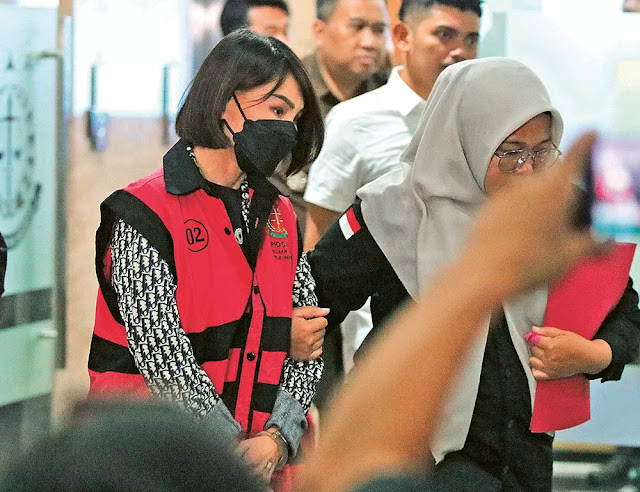 Ⓒ Hak cipta foto di atas dikembalikan sesungguhnya kepada pemilik foto Ⓒ Hak cipta foto di atas dikembalikan sesungguhnya kepada pemilik foto