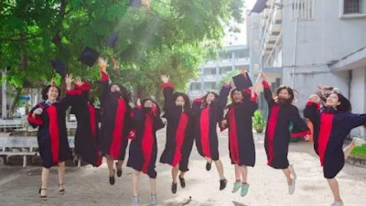 Ilustrasi beasiswa kuliah S1 dan S3 ke luar negeri. FOTO/Net. Ⓒ Hak cipta foto di atas dikembalikan sesungguhnya kepada pemilik foto