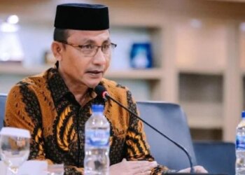 Surat edaran Kementerian Agama soal pelarangan pengeras suara luar masjid bepotensi merusak kerukunan. Anggota Dewan Perwakilan Daerah (DPD) asal Aceh, Sudirman alias Haji Uma. FOTO/Net. Ⓒ Hak cipta foto di atas dikembalikan sesungguhnya kepada pemilik foto