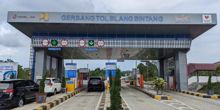 Ⓒ Hak cipta foto di atas dikembalikan sesungguhnya kepada sang pemilik foto Ⓒ Hak cipta foto di atas dikembalikan sesungguhnya kepada pemilik foto