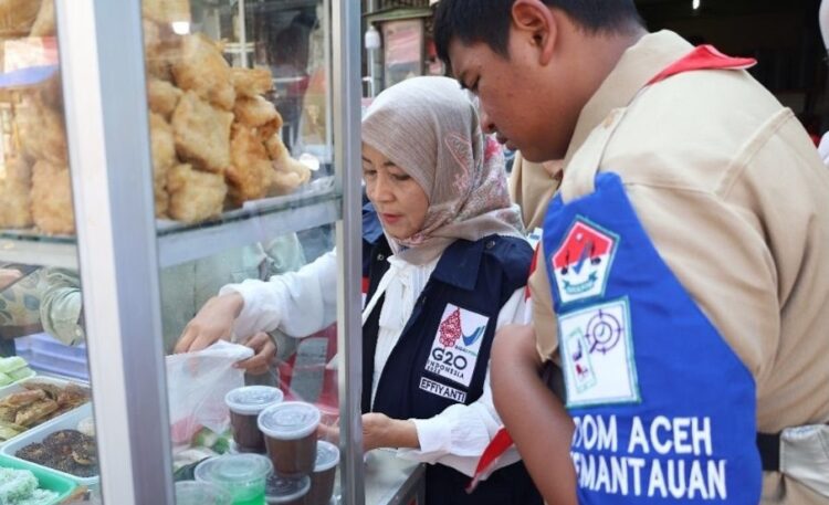Kegiatan pengawasan bahan makanan berbahaya pada takjil Ramadhan oleh BPOM dilakukan untuk memastikan keamanan pangan yang beredar di Kota Banda Aceh dan Kabupaten Aceh Besar pada Kamis (14/3/2024). FOTO/Net. Ⓒ Hak cipta foto di atas dikembalikan sesungguhnya kepada pemilik foto