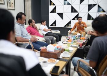Ketua DPRK Diskusi Prospek Usaha Warkop Bersama Pegiat Komunitas Kopi Takengon