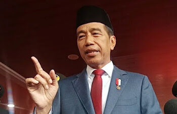 Presiden Joko Widodo alias Jokowi saat merespon soal lonjakan suara Partai Solidaritas Indonesia yang diketuai oleh anak bungsunya Kaesang Pangarep. FOTO/Net. Ⓒ Hak cipta foto di atas dikembalikan sesungguhnya kepada pemilik foto