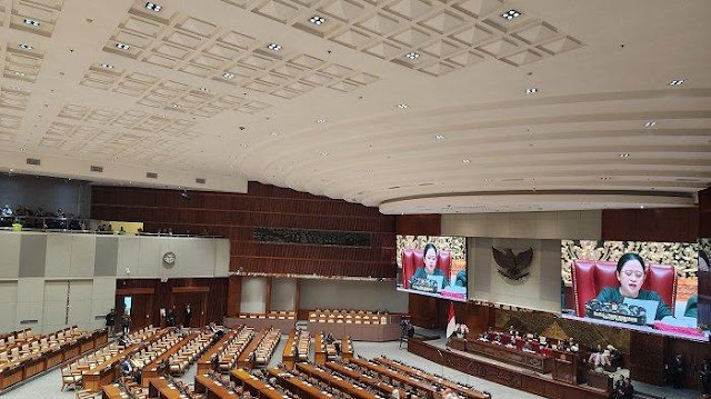 Ⓒ Hak cipta foto di atas dikembalikan sesungguhnya kepada pemilik foto Ⓒ Hak cipta foto di atas dikembalikan sesungguhnya kepada pemilik foto