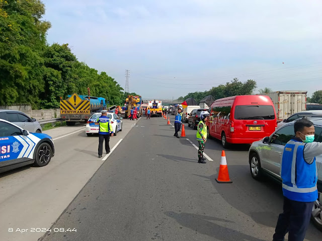 Ⓒ Hak cipta foto di atas dikembalikan sesungguhnya kepada pemilik foto Ⓒ Hak cipta foto di atas dikembalikan sesungguhnya kepada pemilik foto