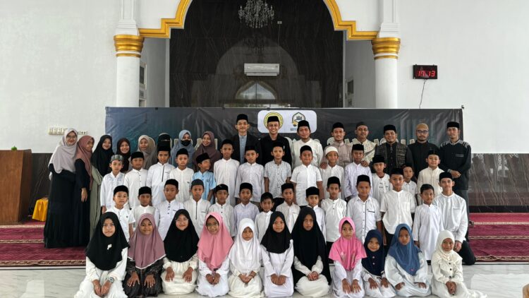 Ⓒ Hak cipta foto di atas dikembalikan sesungguhnya kepada pemilik foto Ⓒ Hak cipta foto di atas dikembalikan sesungguhnya kepada pemilik foto
