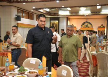 Pj Gubernur Aceh Jamu Makan Malam Menpora di Meuligoe