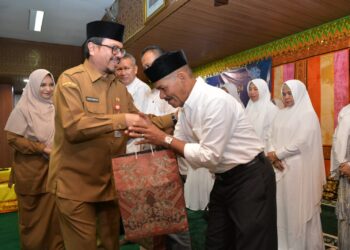 Pj Sekda Minta ASN yang Berhaji Doakan Kemakmuran dan Kesejahteraan Aceh