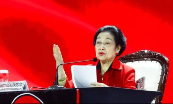 Megawati Sebut Mensos Risma Cengeng: Belum Apa-apa Sudah Mewek