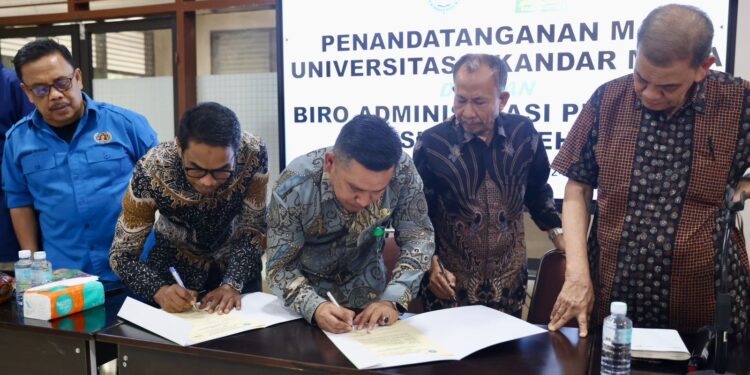 Ⓒ Hak cipta foto di atas dikembalikan sesungguhnya kepada sang pemilik foto Ⓒ Hak cipta foto di atas dikembalikan sesungguhnya kepada pemilik foto