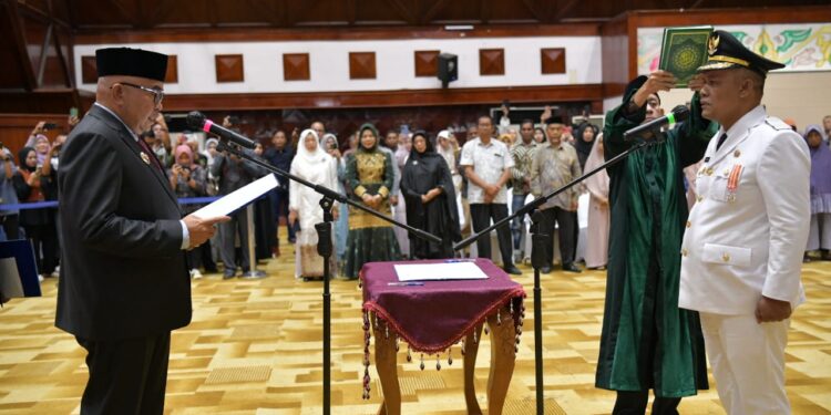 Ⓒ Hak cipta foto di atas dikembalikan sesungguhnya kepada sang pemilik foto Ⓒ Hak cipta foto di atas dikembalikan sesungguhnya kepada pemilik foto