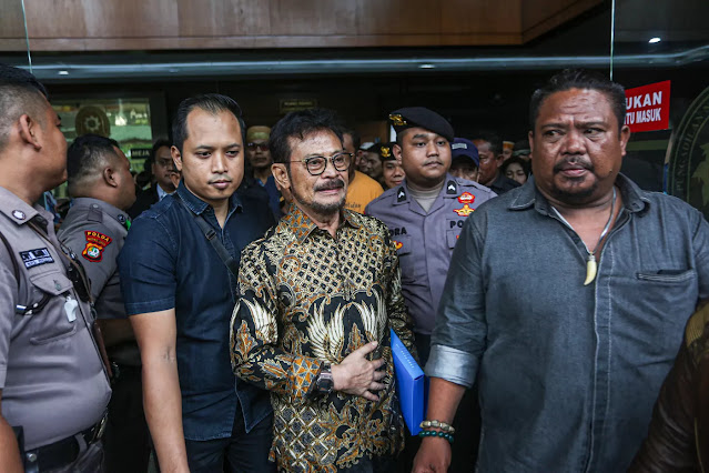 Ⓒ Hak cipta foto di atas dikembalikan sesungguhnya kepada pemilik foto Ⓒ Hak cipta foto di atas dikembalikan sesungguhnya kepada pemilik foto