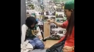 Ketika Foto Habib Bahar Bikin Jin Kepanasan: Mau Keluar Nggak?